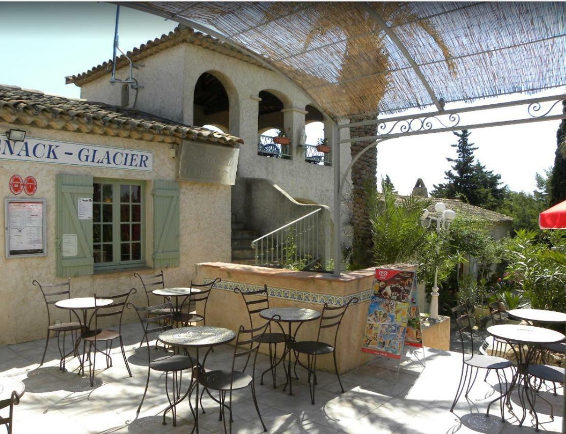 Mobile Home In Frejus, South Of France מראה חיצוני תמונה